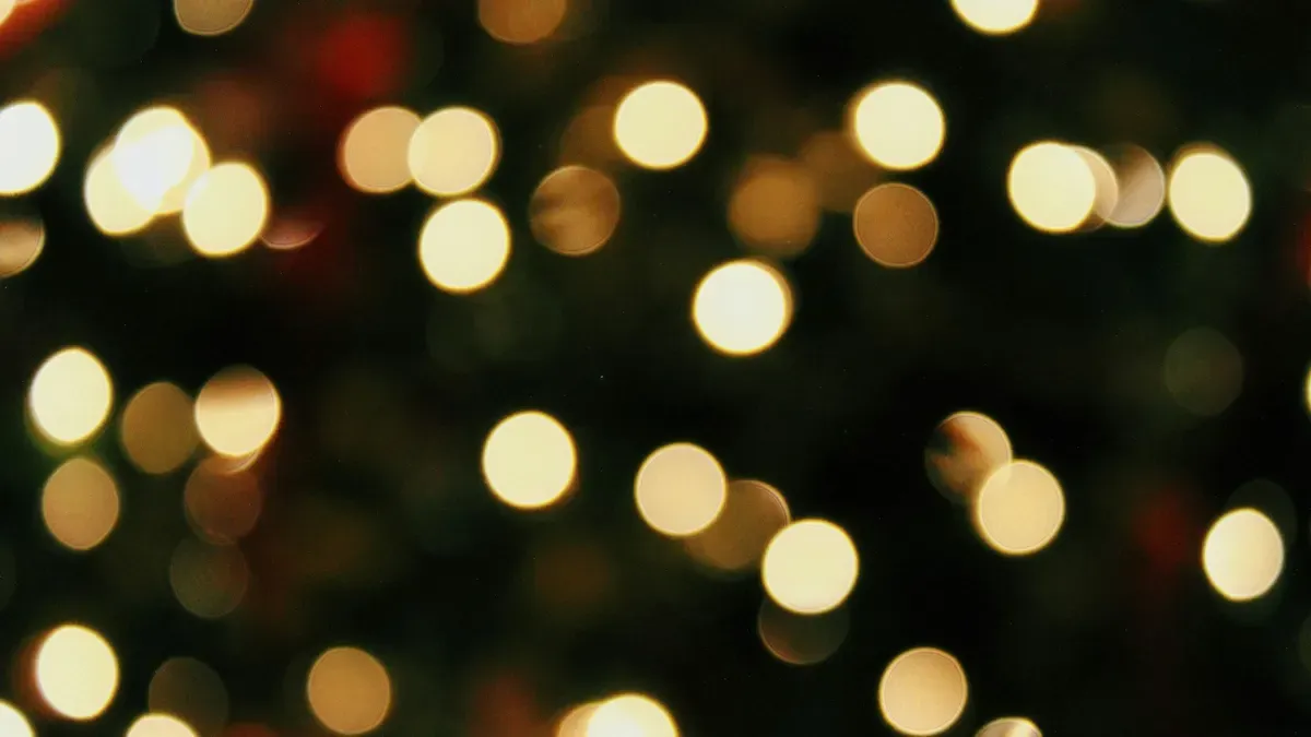 クリスマスツリーのぼやけた明かり